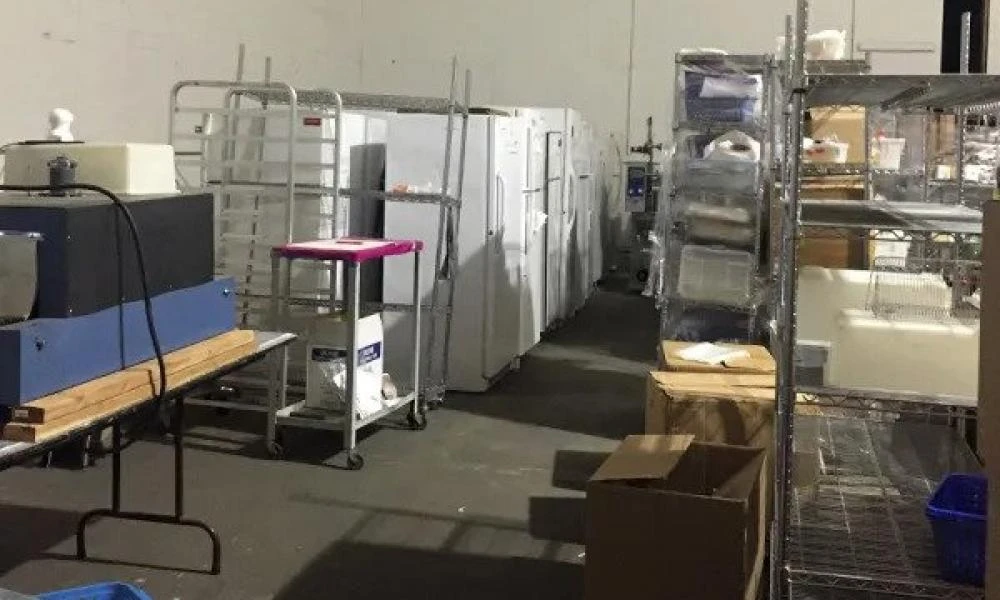 Σοκ στην Καλιφόρνια: Βρέθηκε κορονοϊός και Έμπολα σε παράνομο εργαστήριο - Οι κατηγορίες για συνωμοσία και η ανησυχία
